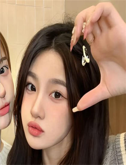 新片速递：《炼气练了三千年 第三季》的情感表达与人性探索——技术创新的详细解析